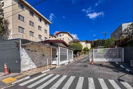 Apartamento para alugar com 49m², 2 quartos e 1 vaga Apartamento para alugar com 49m², 2 quartos e 1 vagaFachada