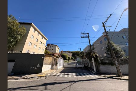 Apartamento para alugar com 49m², 2 quartos e 1 vaga Apartamento para alugar com 49m², 2 quartos e 1 vagaFachada
