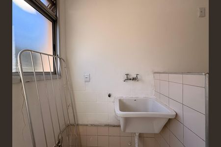 Apartamento para alugar com 49m², 2 quartos e 1 vaga Apartamento para alugar com 49m², 2 quartos e 1 vagaLavanderia