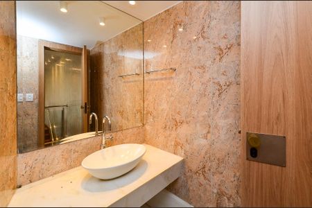 Apartamento à venda com 400m², 5 quartos e 2 vagas Apartamento à venda com 400m², 5 quartos e 2 vagasLavabo Cobertura