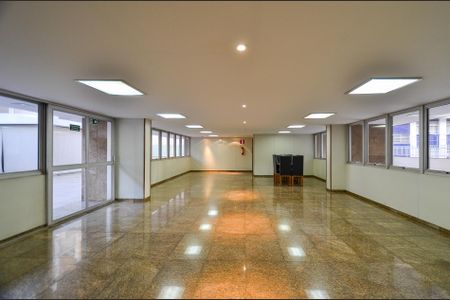 Apartamento à venda com 400m², 5 quartos e 2 vagas Apartamento à venda com 400m², 5 quartos e 2 vagasÁrea comum