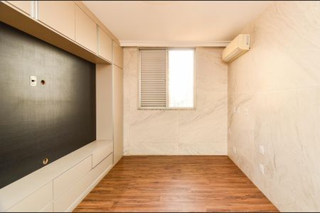 Apartamento à venda com 400m², 5 quartos e 2 vagas Apartamento à venda com 400m², 5 quartos e 2 vagasSuíte