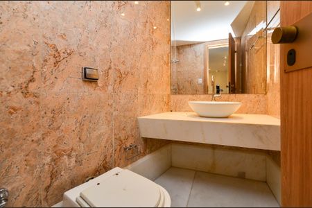 Apartamento à venda com 400m², 5 quartos e 2 vagas Apartamento à venda com 400m², 5 quartos e 2 vagasLavabo Cobertura