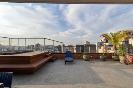 Apartamento à venda com 400m², 5 quartos e 2 vagas Apartamento à venda com 400m², 5 quartos e 2 vagasÁrea Cobertura