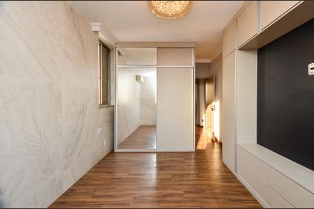 Apartamento à venda com 400m², 5 quartos e 2 vagas Apartamento à venda com 400m², 5 quartos e 2 vagasSuíte