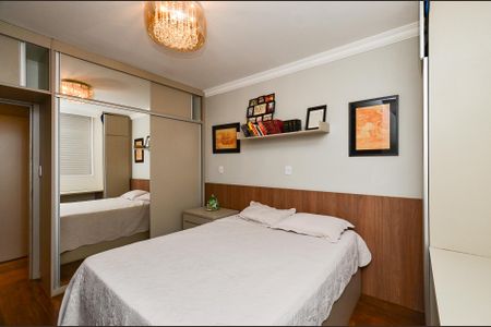 Apartamento à venda com 400m², 5 quartos e 2 vagas Apartamento à venda com 400m², 5 quartos e 2 vagasQuarto 1