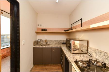 Apartamento à venda com 400m², 5 quartos e 2 vagas Apartamento à venda com 400m², 5 quartos e 2 vagasCozinha Cobertura