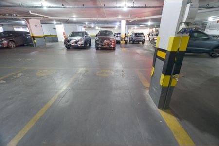 Apartamento à venda com 400m², 5 quartos e 2 vagas Apartamento à venda com 400m², 5 quartos e 2 vagasGaragem