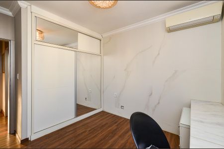 Apartamento à venda com 400m², 5 quartos e 2 vagas Apartamento à venda com 400m², 5 quartos e 2 vagasQuarto 3