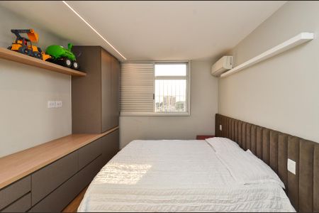 Apartamento à venda com 400m², 5 quartos e 2 vagas Apartamento à venda com 400m², 5 quartos e 2 vagasSuíte Cobertura