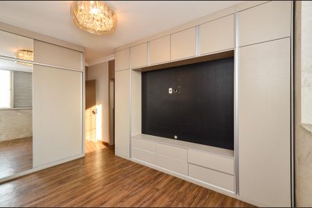 Apartamento à venda com 400m², 5 quartos e 2 vagas Apartamento à venda com 400m², 5 quartos e 2 vagasSuíte