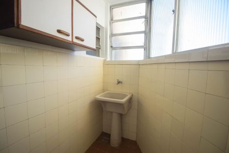 Apartamento para alugar com 76m², 3 quartos e sem vaga Apartamento para alugar com 76m², 3 quartos e sem vagaCozinha e Área de Serviço