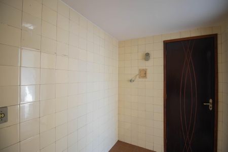 Apartamento para alugar com 76m², 3 quartos e sem vaga Apartamento para alugar com 76m², 3 quartos e sem vagaCozinha e Área de Serviço