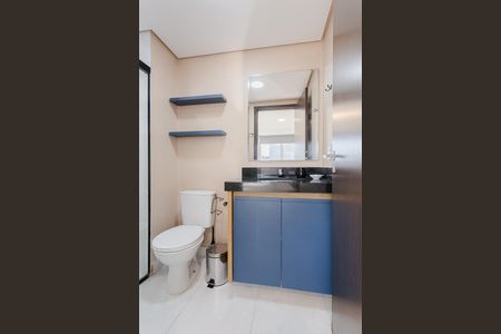 Banheiro de kitnet/studio para alugar com 1 quarto, 30m² em Pinheiros, São Paulo
