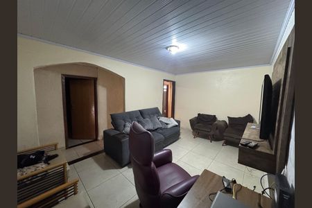 Casa à venda com 144m², 3 quartos e 3 vagasSala