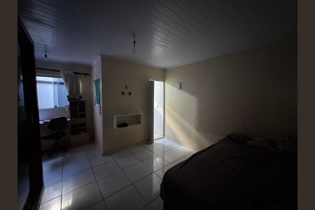Casa à venda com 144m², 3 quartos e 3 vagasSuíte 