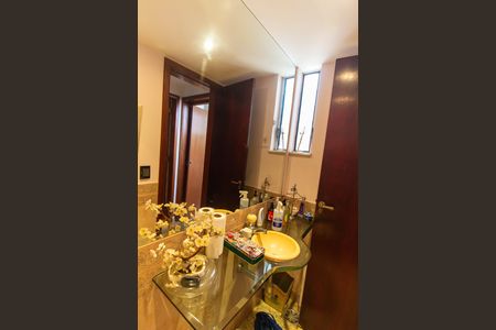 Lavabo de apartamento à venda com 3 quartos, 300m² em Ingá, Niterói