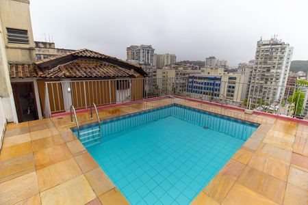 Apartamento à venda com 300m², 3 quartos e 3 vagas Apartamento à venda com 300m², 3 quartos e 3 vagasCobertura