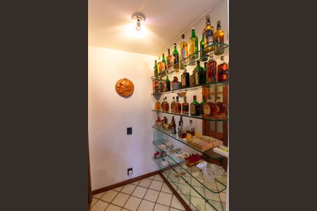 Apartamento à venda com 300m², 3 quartos e 3 vagas Apartamento à venda com 300m², 3 quartos e 3 vagasSala 2