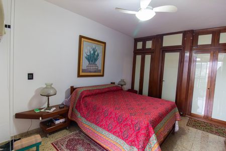 Apartamento à venda com 300m², 3 quartos e 3 vagas Apartamento à venda com 300m², 3 quartos e 3 vagas Suíte
