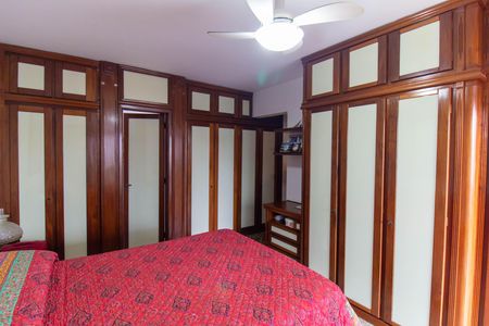 Apartamento à venda com 300m², 3 quartos e 3 vagas Apartamento à venda com 300m², 3 quartos e 3 vagas Suíte
