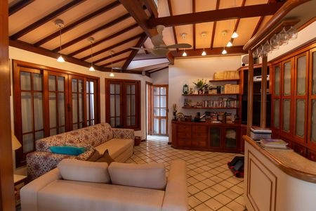Apartamento à venda com 3 quartos, 300m² em Ingá, Niterói
