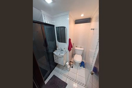 Casa à venda com 212m², 3 quartos e 2 vagas Casa à venda com 212m², 3 quartos e 2 vagasBanheiro