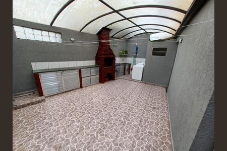 Casa à venda com 212m², 3 quartos e 2 vagas Casa à venda com 212m², 3 quartos e 2 vagasÁrea de Lazer