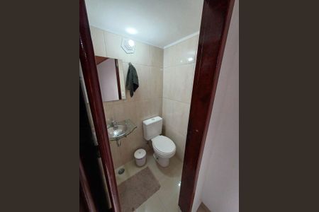 Banheiro de casa à venda com 3 quartos, 212m² em Parque Terra Nova, São Bernardo do Campo
