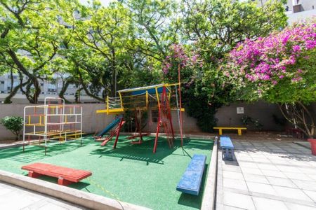 Área externa de apartamento para alugar com 2 quartos, 75m² em Bom Fim, Porto Alegre