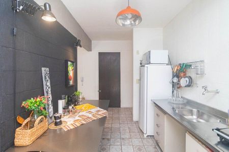 Cozinha de apartamento para alugar com 2 quartos, 75m² em Bom Fim, Porto Alegre