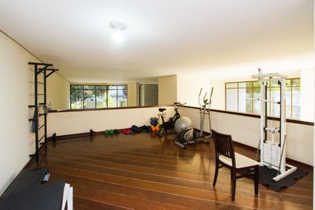Apartamento para alugar com 174m², 3 quartos e 3 vagas
