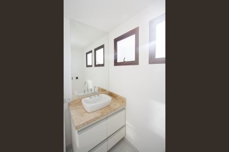 Apartamento para alugar com 174m², 3 quartos e 3 vagas