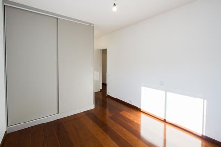 Apartamento à venda com 3 quartos, 174m² em Parque Colonial, São Paulo