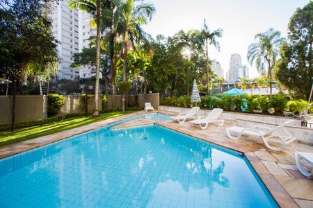 Apartamento para alugar com 174m², 3 quartos e 3 vagas