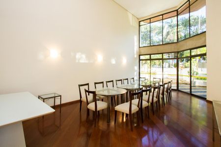 Apartamento à venda com 3 quartos, 174m² em Parque Colonial, São Paulo