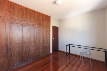 Apartamento para alugar com 145m², 3 quartos e 1 vaga