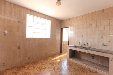 Apartamento para alugar com 145m², 3 quartos e 1 vaga