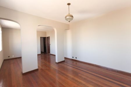 Apartamento para alugar com 145m², 3 quartos e 1 vaga