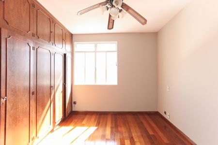 Apartamento para alugar com 145m², 3 quartos e 1 vaga