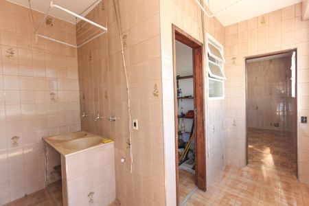Apartamento para alugar com 145m², 3 quartos e 1 vaga