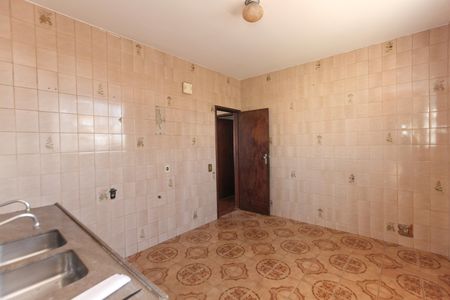 Apartamento para alugar com 145m², 3 quartos e 1 vaga