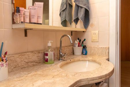 Apartamento à venda com 66m², 3 quartos e 1 vaga Apartamento à venda com 66m², 3 quartos e 1 vagaBanheiro