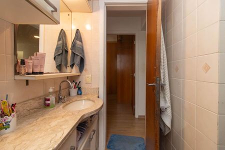 Apartamento à venda com 66m², 3 quartos e 1 vaga Apartamento à venda com 66m², 3 quartos e 1 vagaBanheiro
