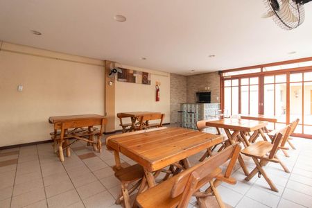 Apartamento à venda com 66m², 3 quartos e 1 vaga Apartamento à venda com 66m², 3 quartos e 1 vagaÁrea comum - Salão de festas
