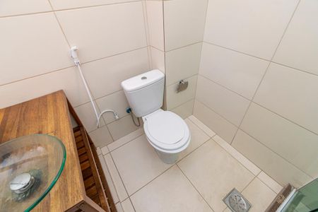 Apartamento para alugar com 65m², 2 quartos e sem vaga Apartamento para alugar com 65m², 2 quartos e sem vagaBanheiro