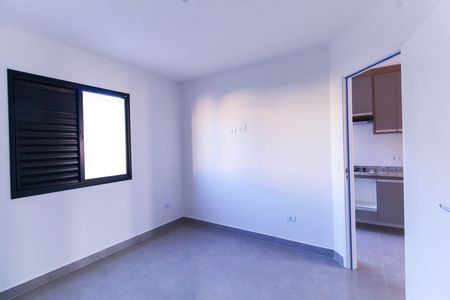 Quarto 1 de apartamento para alugar com 2 quartos, 40m² em Vila Canero, São Paulo