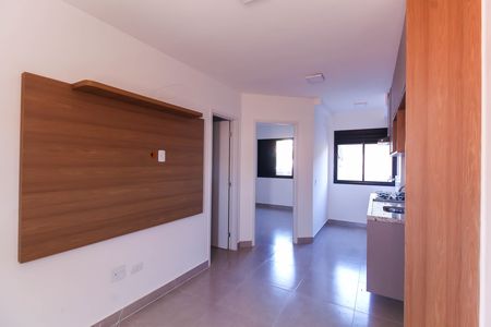 Sala/Cozinha de apartamento para alugar com 2 quartos, 40m² em Vila Canero, São Paulo