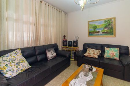 Casa à venda com 3 quartos, 138m² em Vila Carlos de Campos, São Paulo