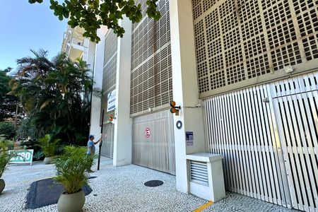 Apartamento à venda com 140m², 2 quartos e 2 vagas